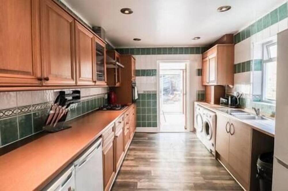 Photo of Kitchen in South Camberwell