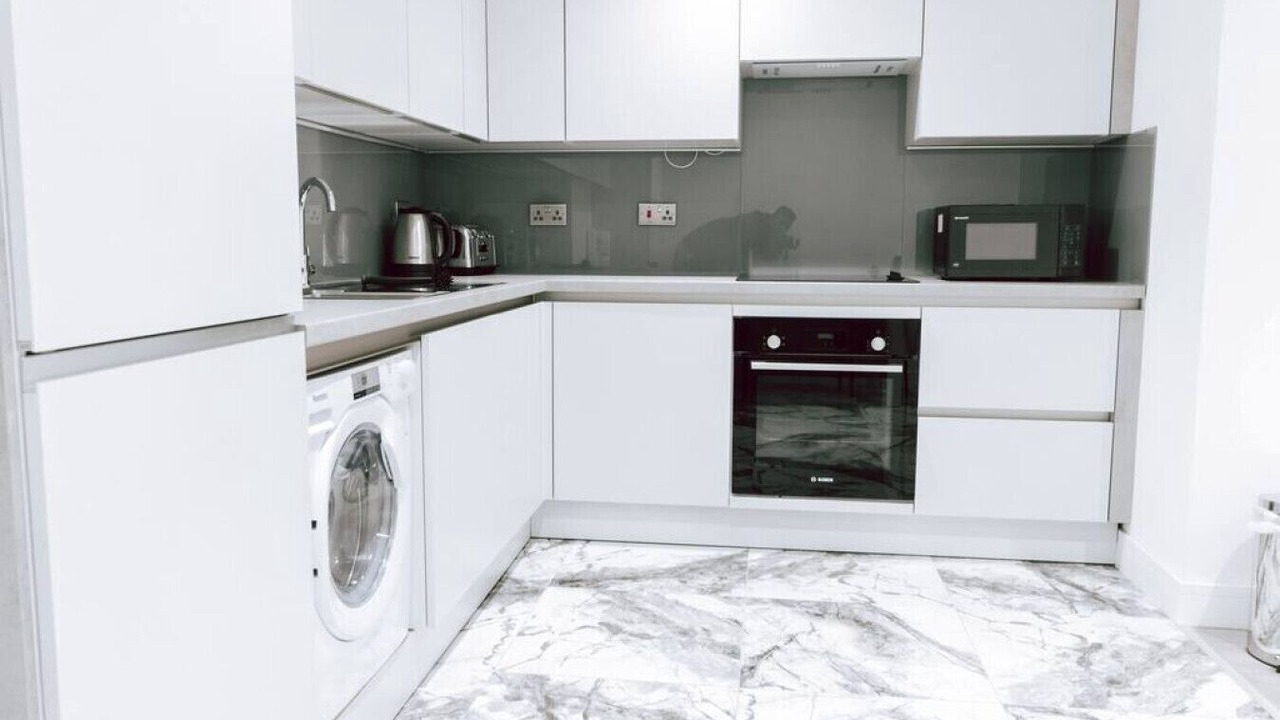 Photo of Kitchen in Purley