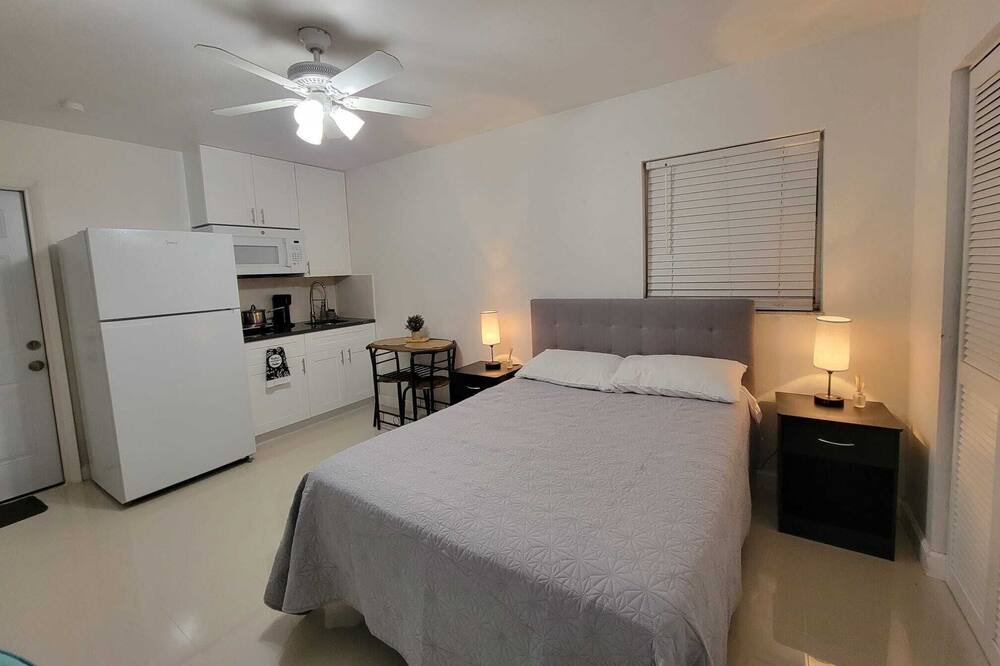 Photo of Bedroom in Golden Gate