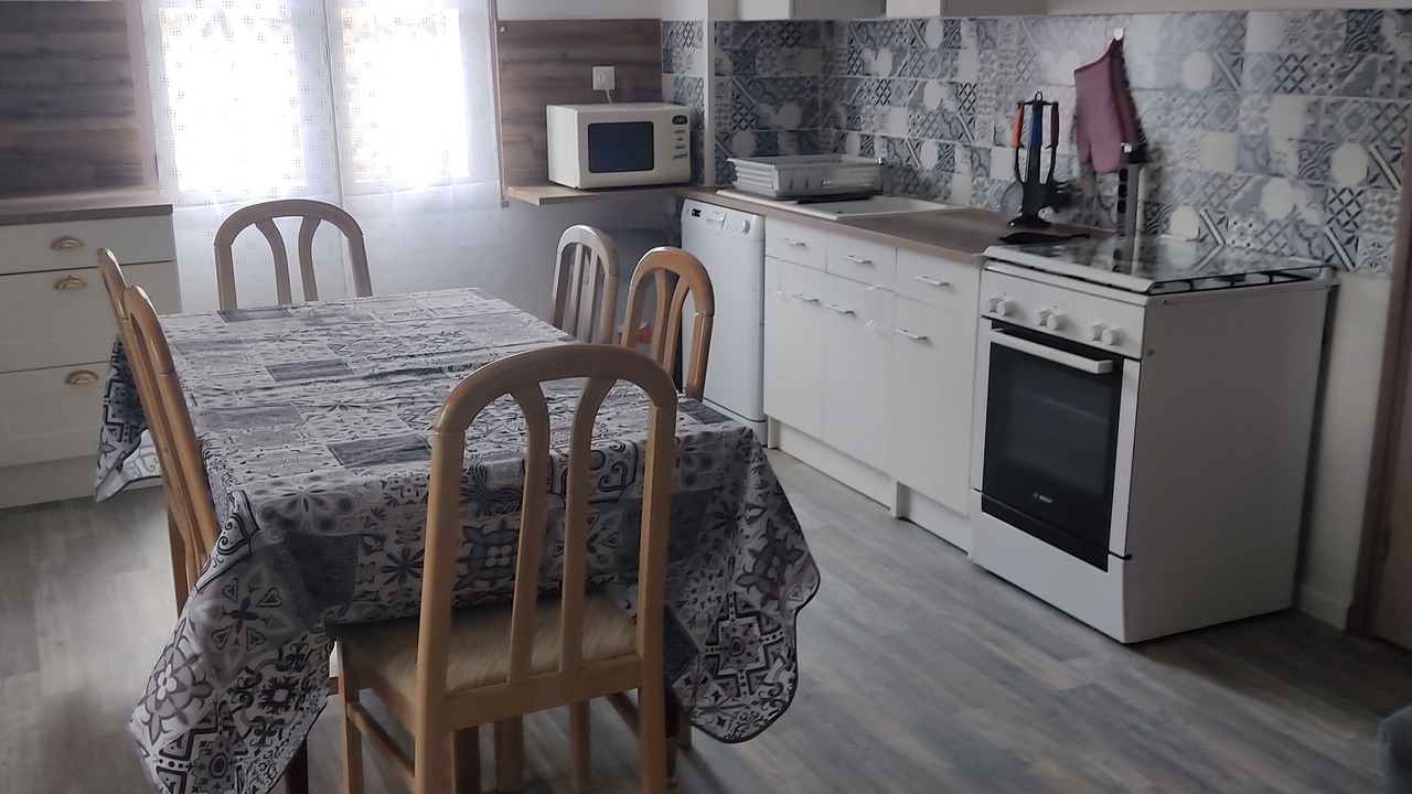 Photo of Others in Rouze