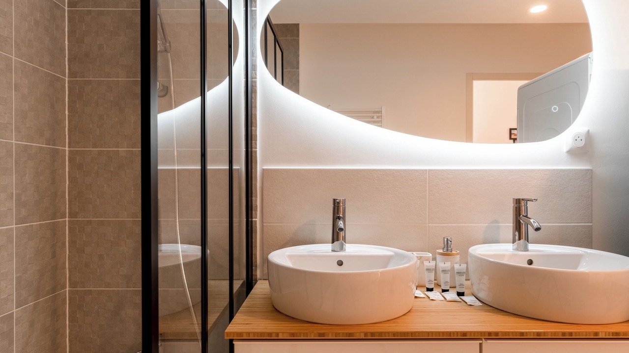 Photo of Bathroom in Quartier du Mont Gargan