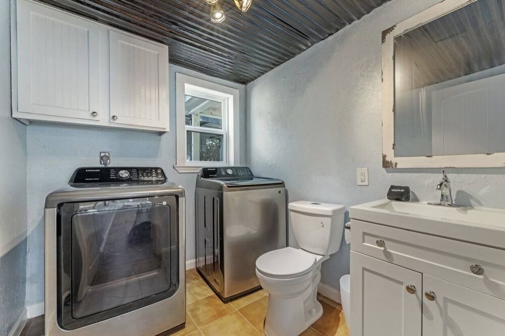 Photo of Bathroom in Quinlan