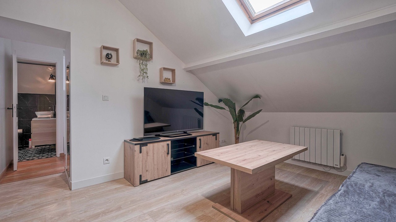 Photo of Others in Montry