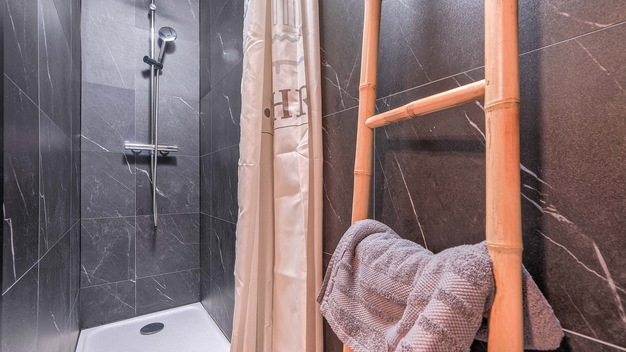 Photo of Others in Montry