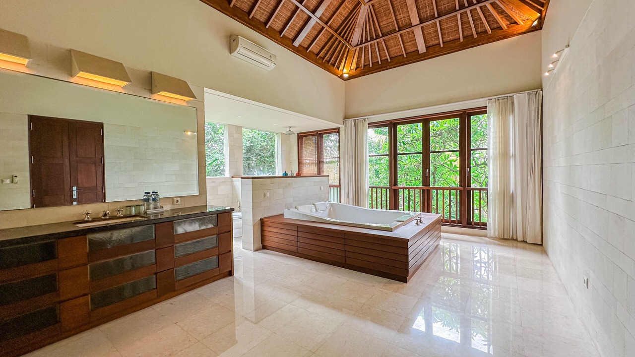 Photo of Bathroom in Banjarangkan