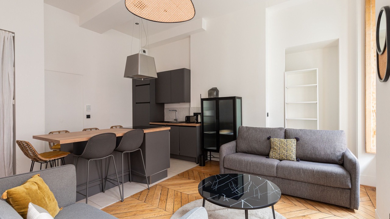 Photo of Livingroom in Carnot - Gailleton