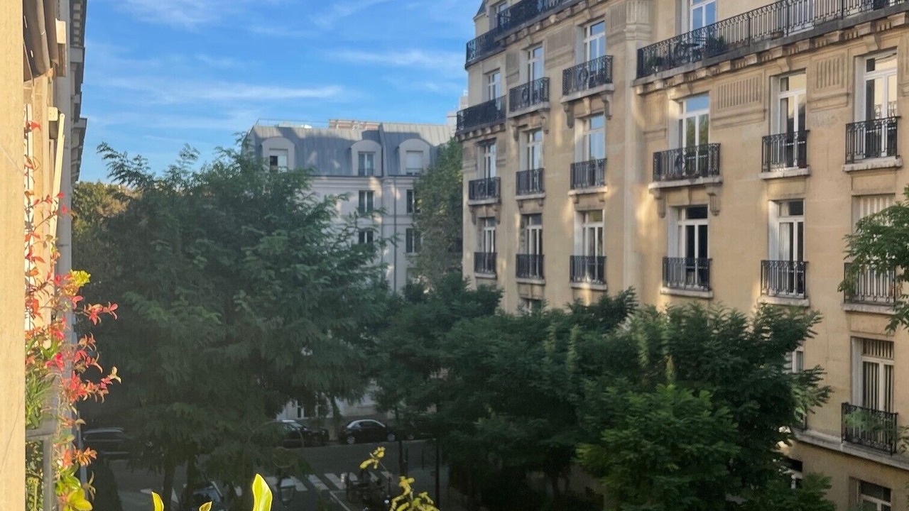 Photo of Others in Neuilly-sur-Seine