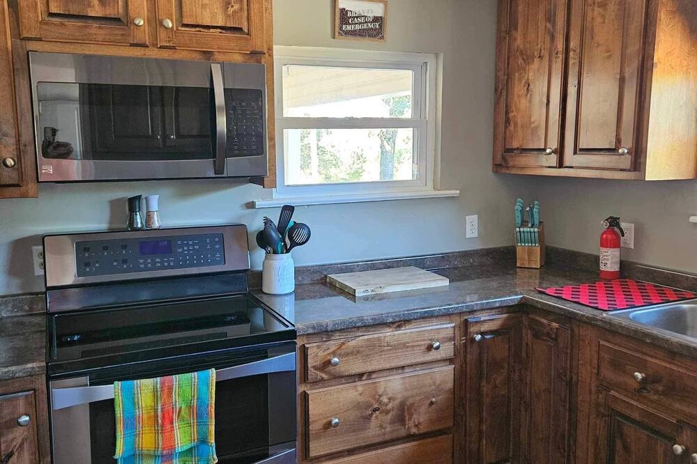 Photo of Kitchen in Flat Rock