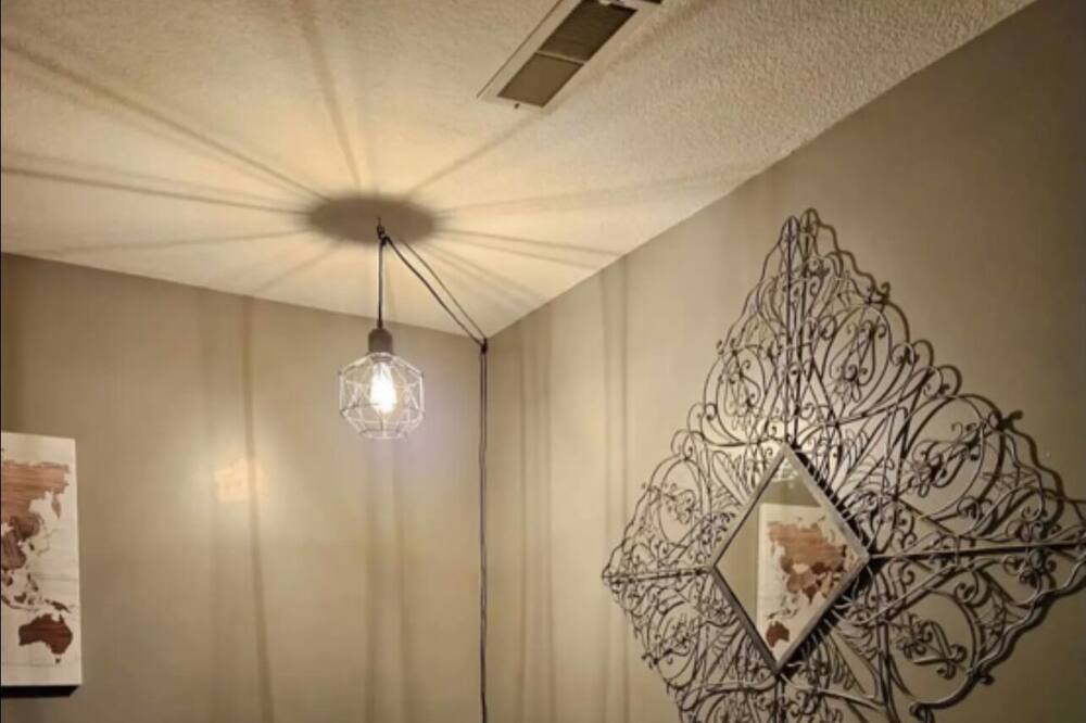 Photo of Livingroom in Flat Rock