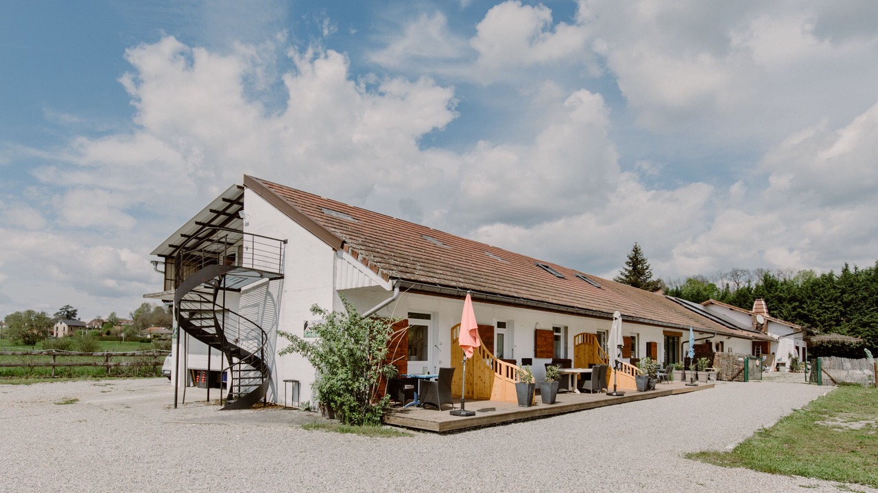 Photo of Outdoor in Domessin