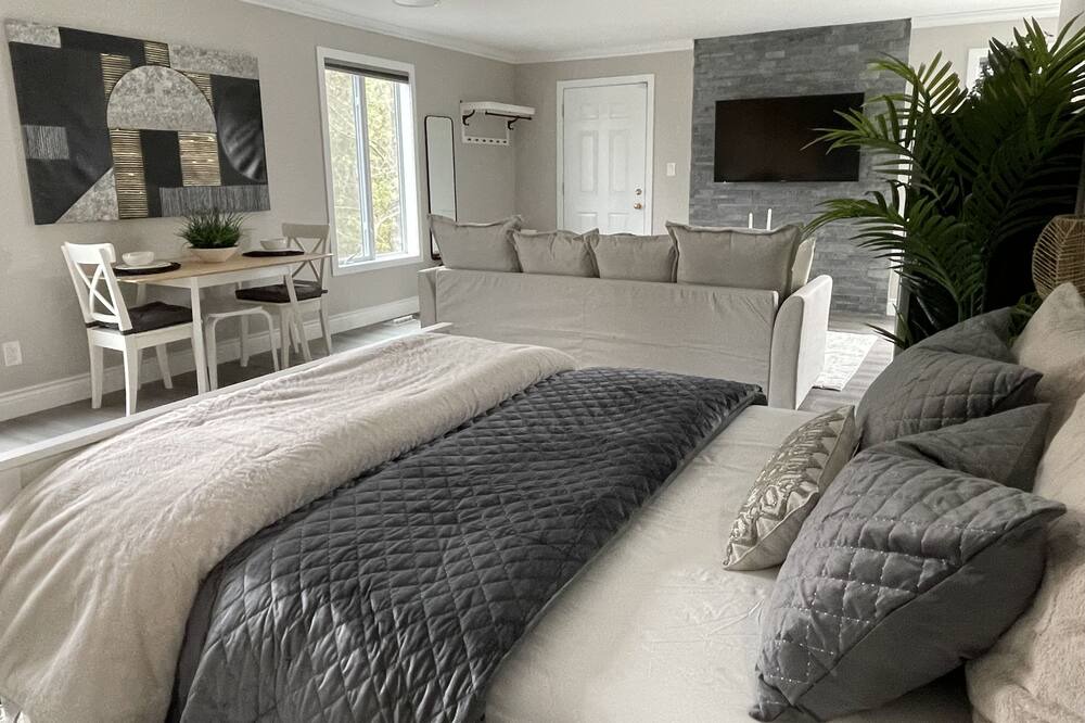 Photo of Bedroom in Munster Hamlet - Richmond