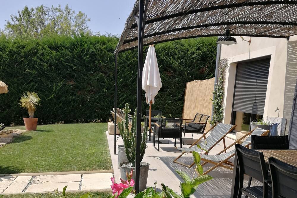 Photo of Outdoor in Cucuron