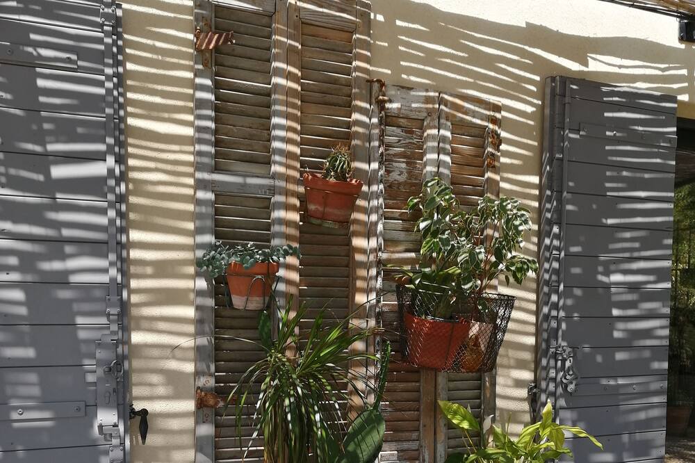 Photo of Outdoor in Cucuron