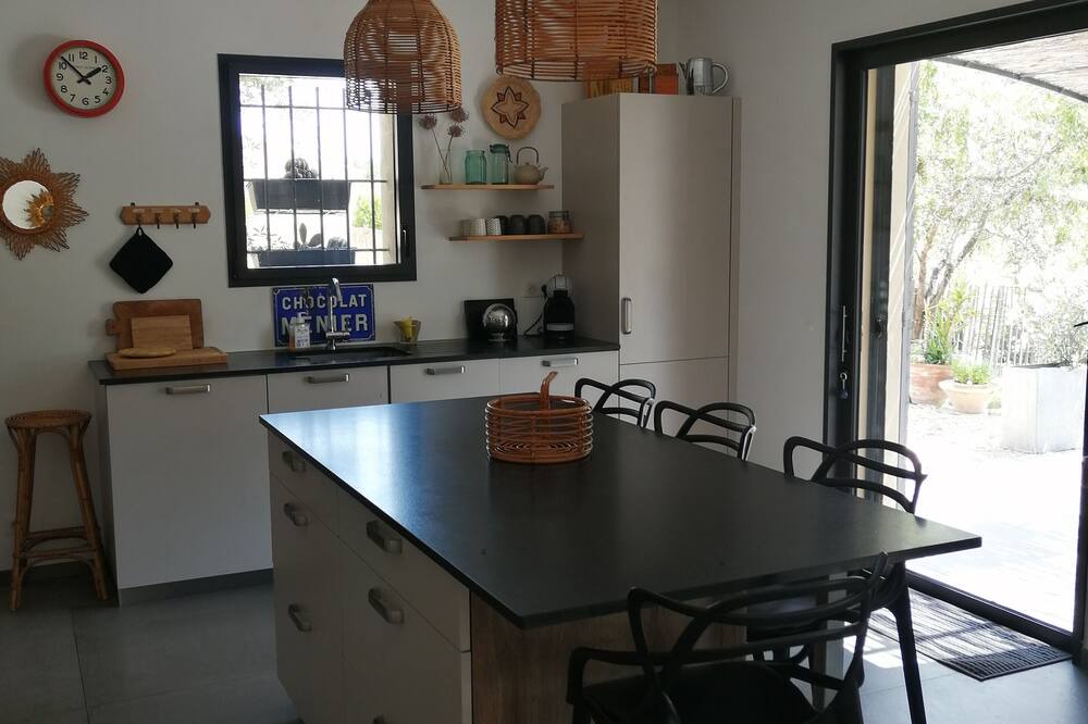 Photo of Kitchen in Cucuron