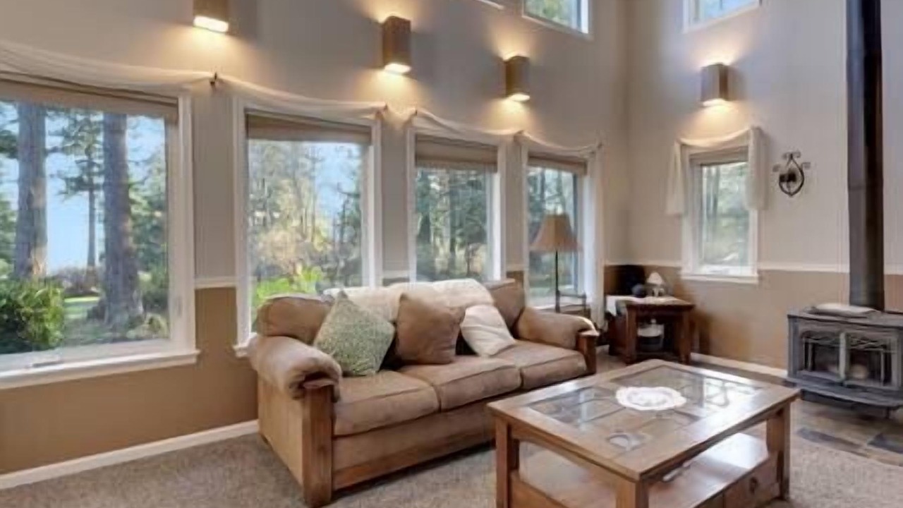 Photo of Livingroom in Lummi Island
