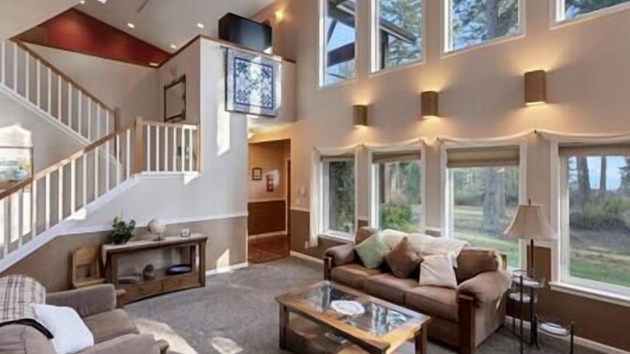 Photo of Livingroom in Lummi Island
