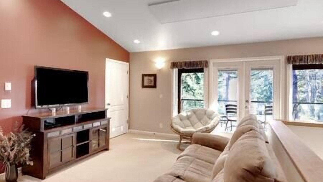 Photo of Livingroom in Lummi Island