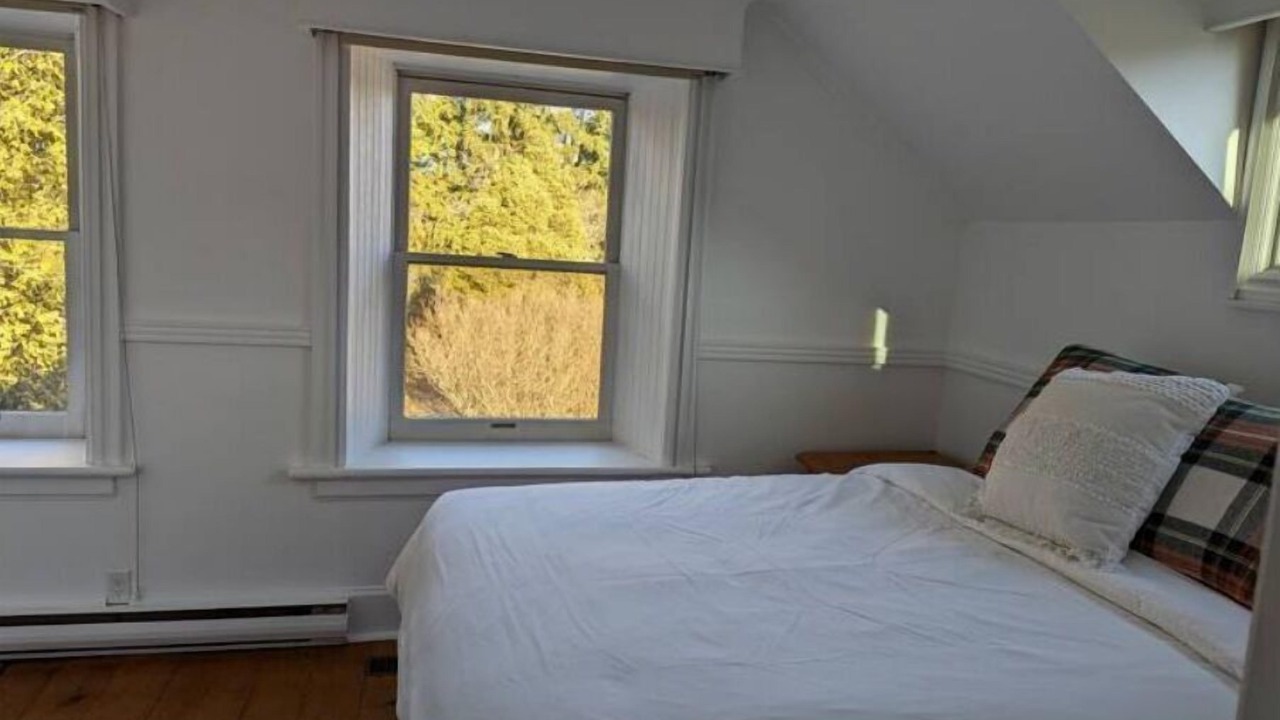 Photo of Bedroom in Puslinch