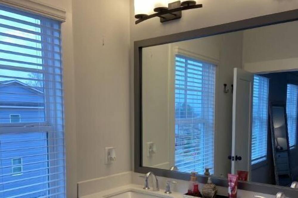 Photo of Bathroom in Woodstock