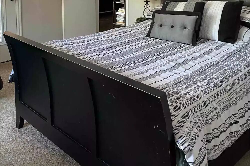 Photo of Bedroom in Edmond