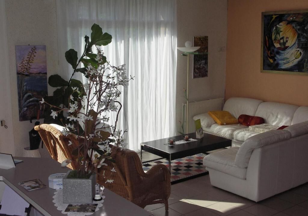 Photo of Livingroom in Tronget