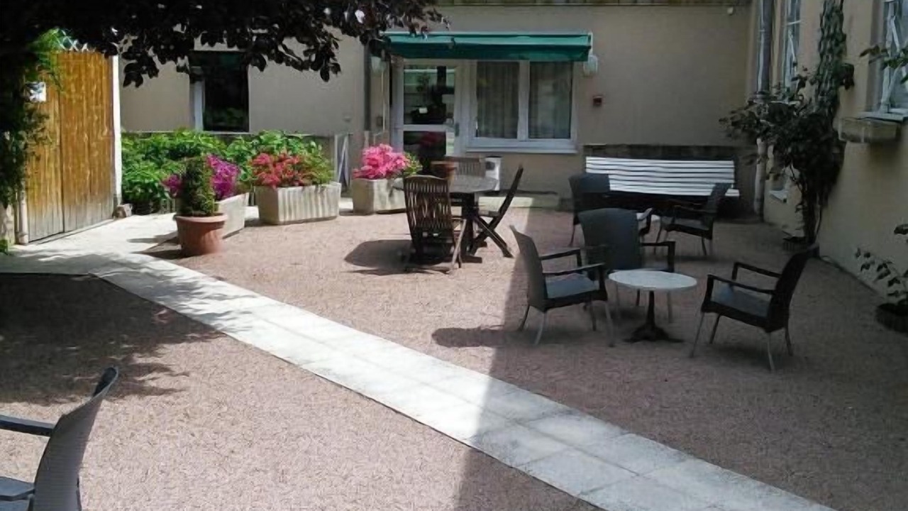 Photo of Patio Balcony in Tronget