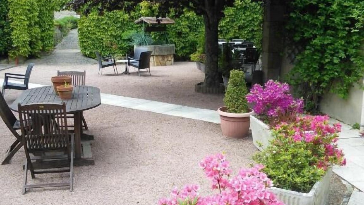 Photo of Outdoor in Tronget