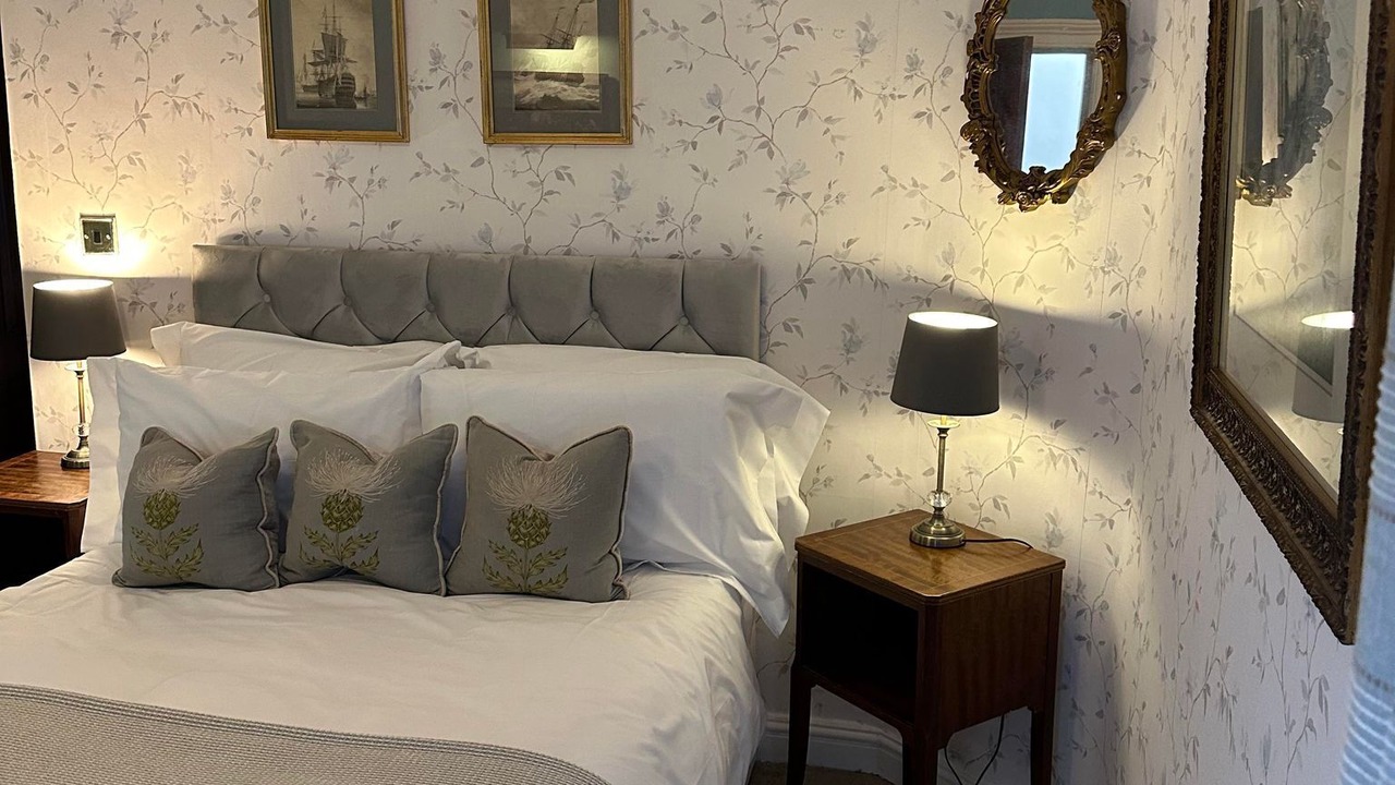 Photo of Bedroom in Burford