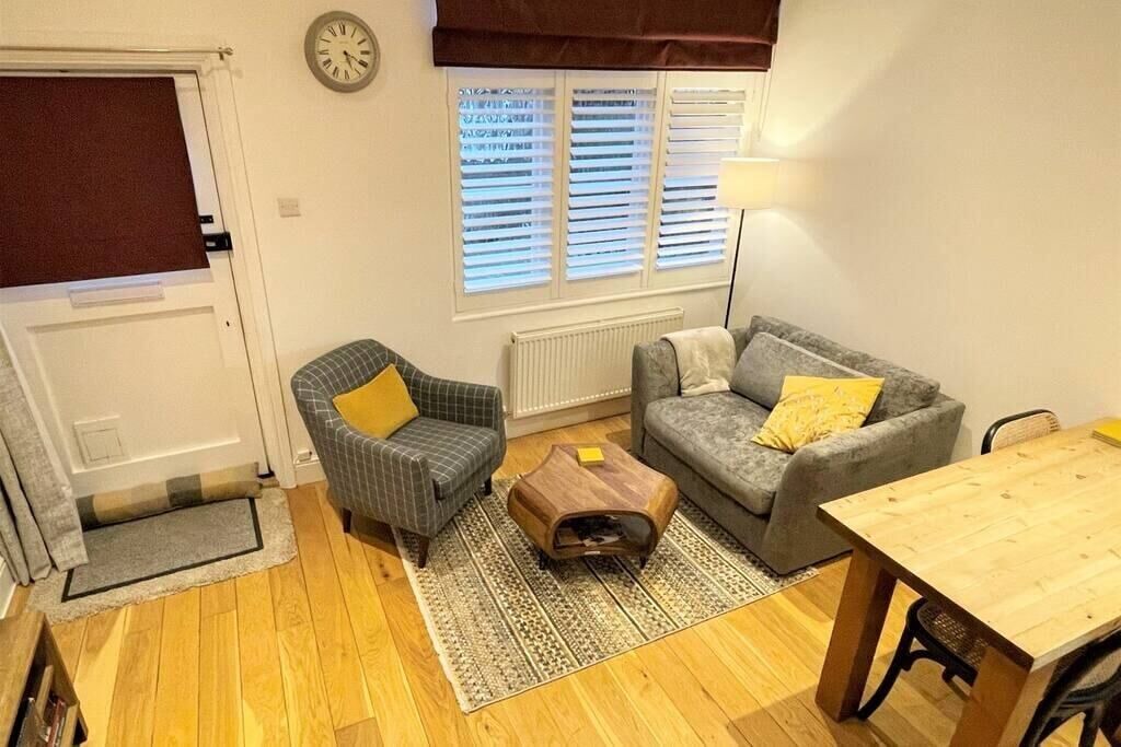 Photo of Others in Horsham