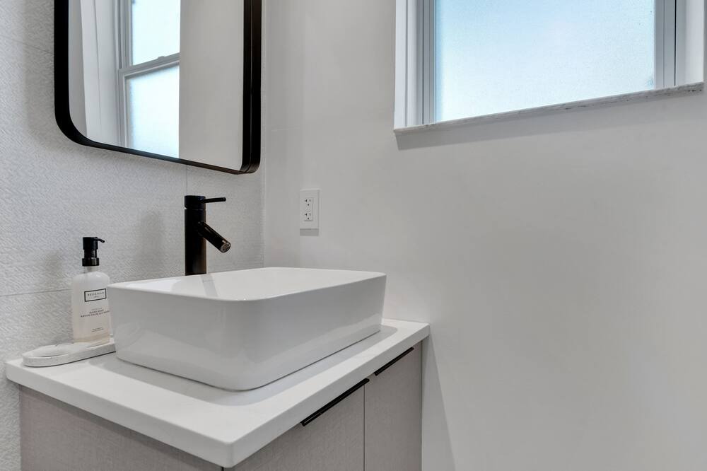 Photo of Bathroom in Asbury Park