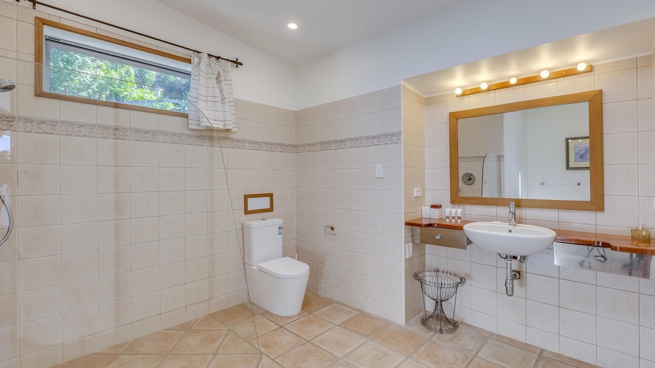 Photo of Bathroom in Oneroa