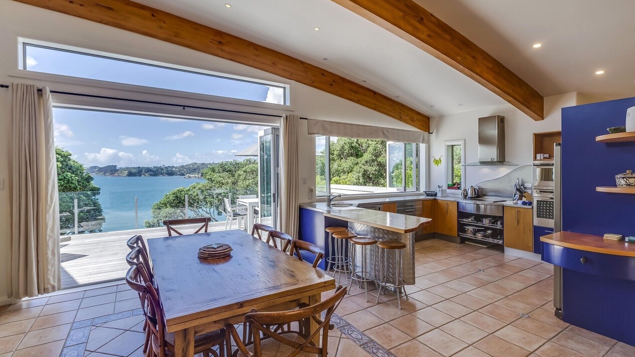 Photo of Others in Oneroa