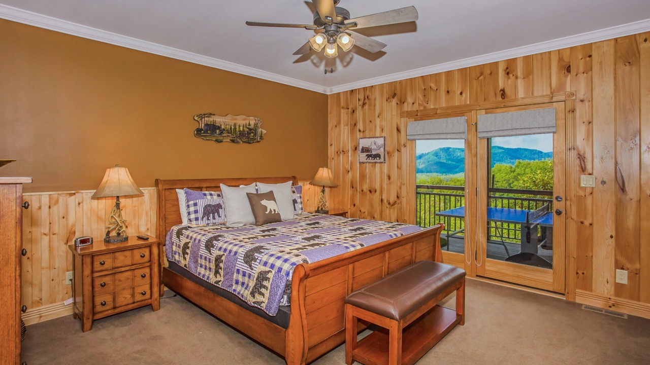 Photo of Outdoor in Gatlinburg - Pigeon Forge