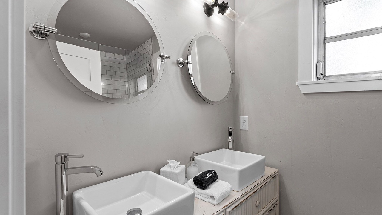 Photo of Bathroom in Harper