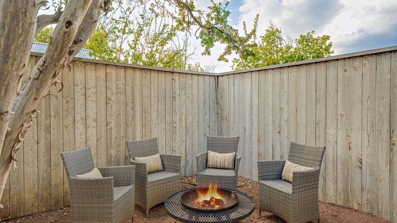 Photo of Outdoor in Harper