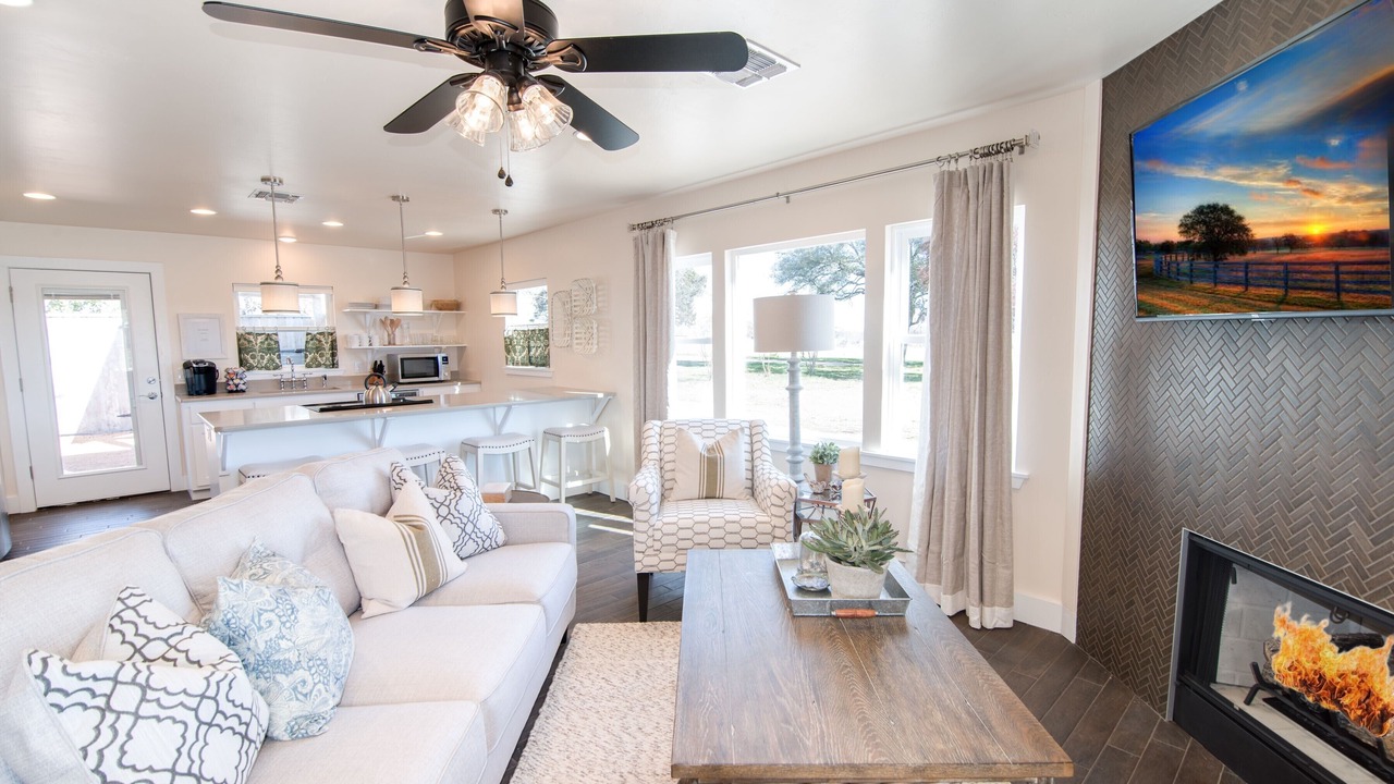 Photo of Livingroom in Harper