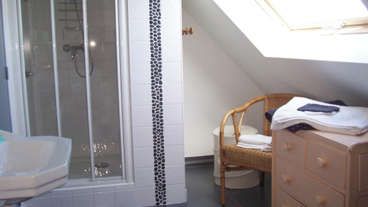 Photo of Bathroom in Dragey-Ronthon