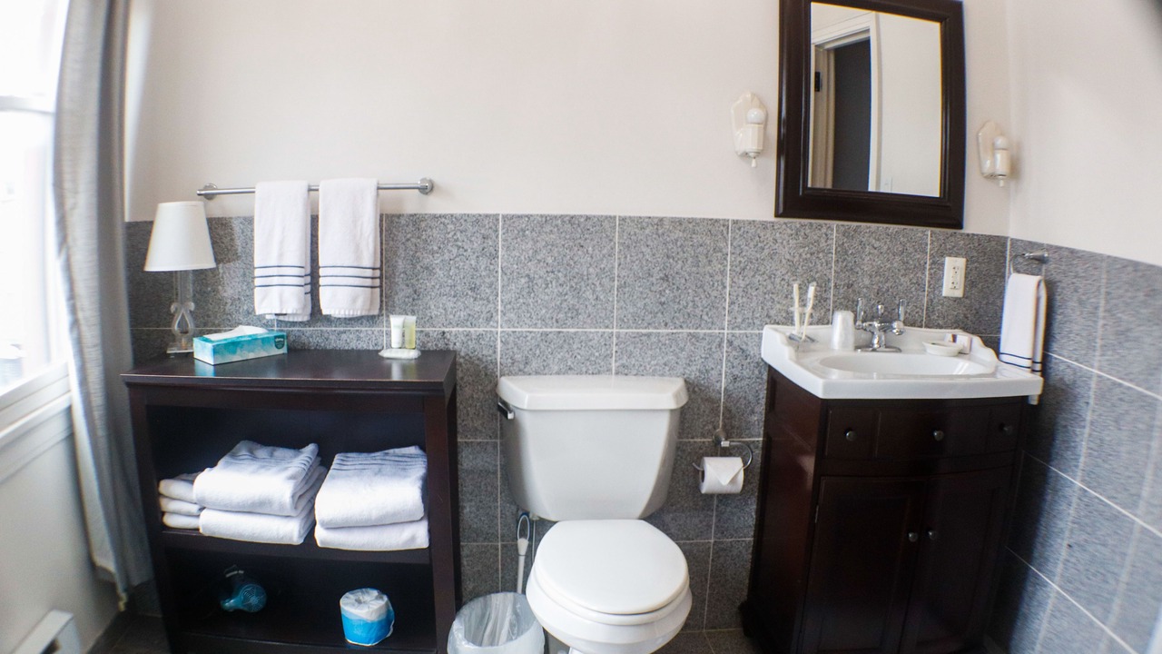 Photo of Bathroom in Fountain Square
