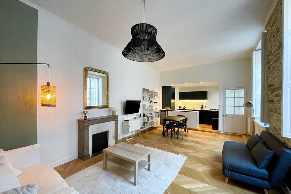 Photo of Livingroom in Graslin - Commerce