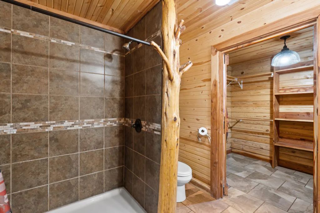 Photo of Bathroom in Doniphan