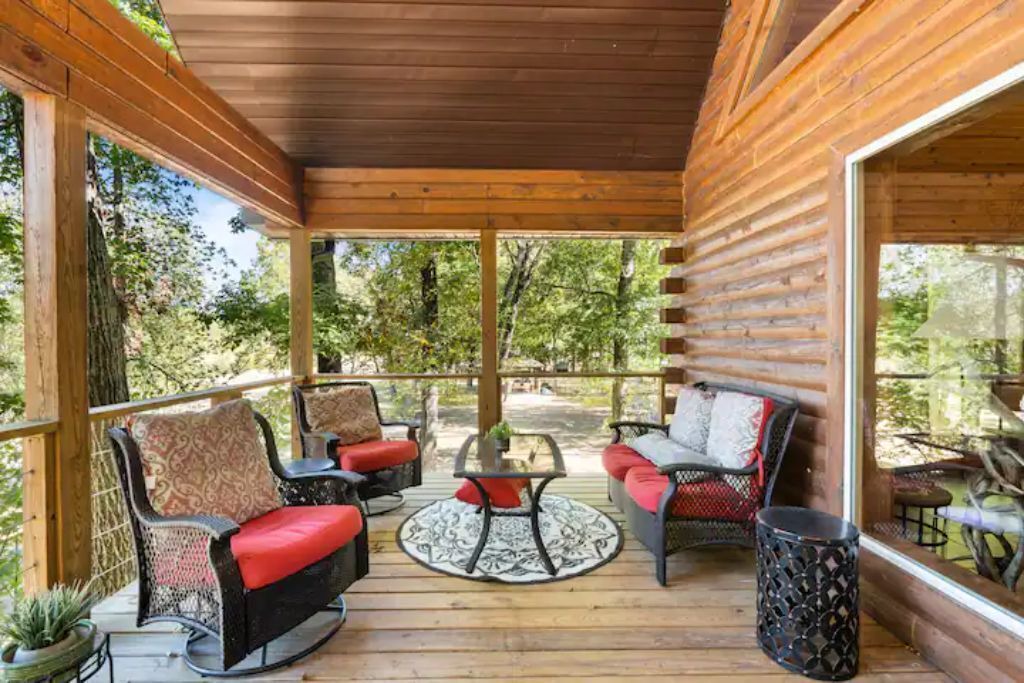 Photo of Patio Balcony in Doniphan