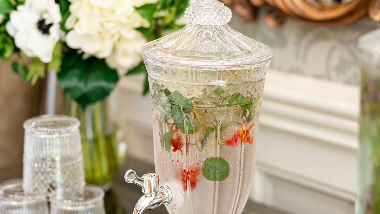 Photo of Others in Thompson