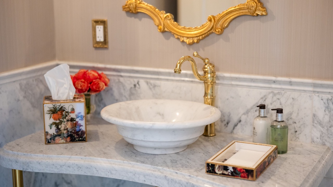 Photo of Others in Thompson