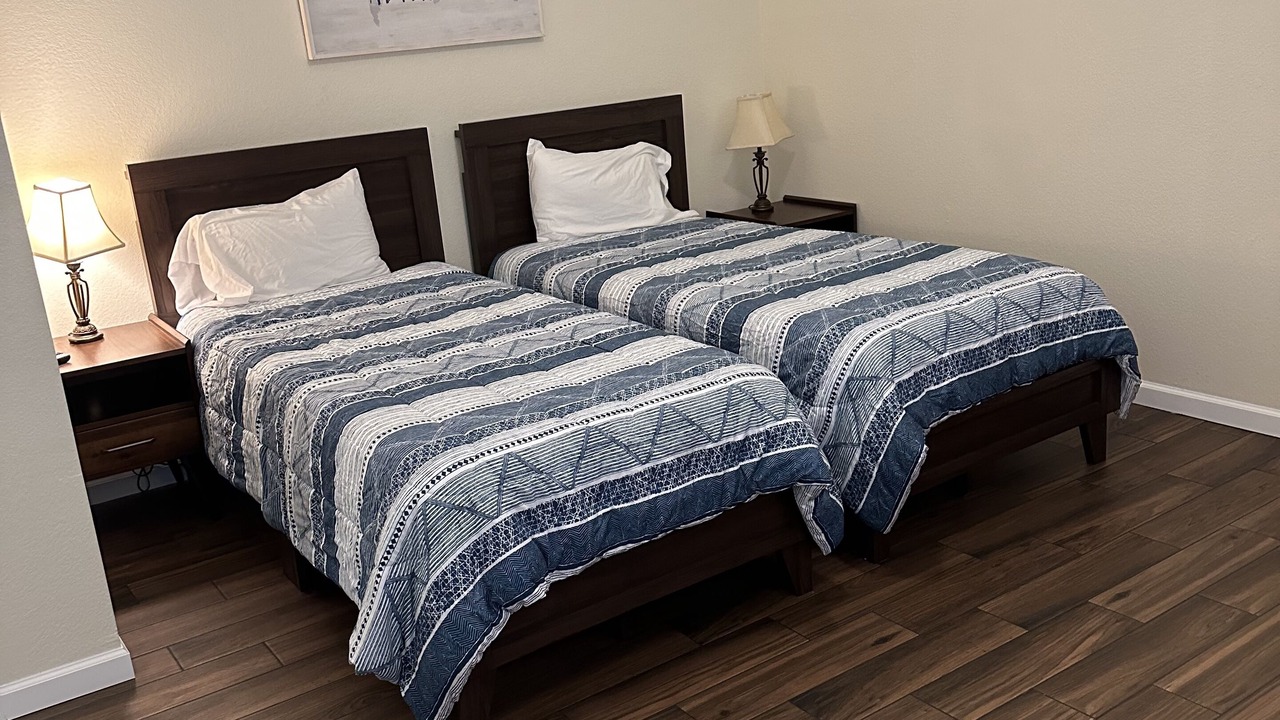 Photo of Bedroom in Camdenton