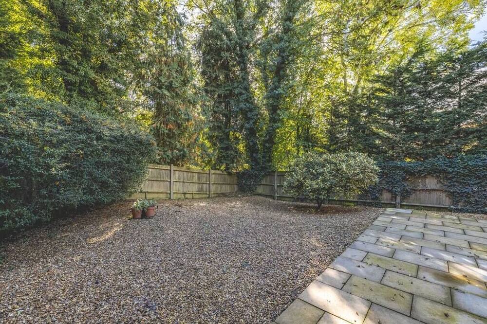 Photo of Others in Swallowfield