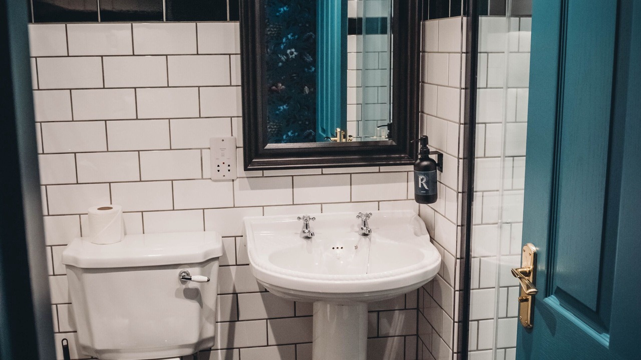 Photo of Bathroom in Tobermory