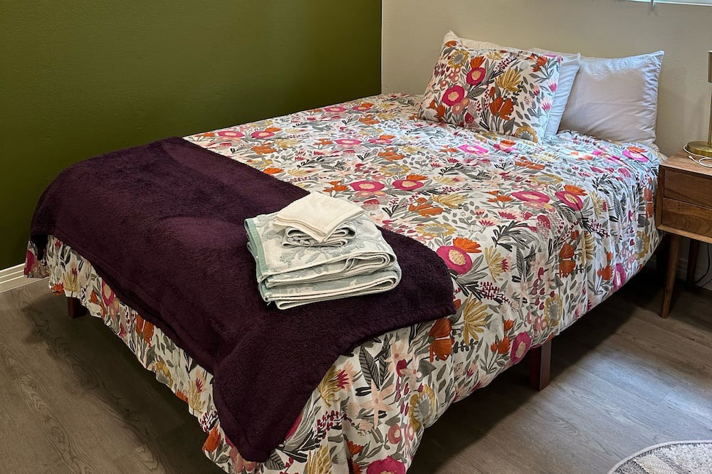 Photo of Bedroom in University Heights