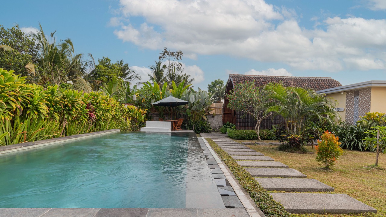 Photo of Outdoor in Samplangan