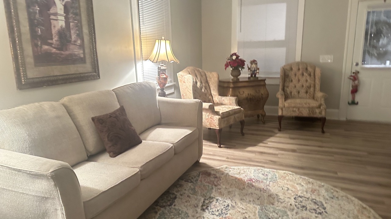Photo of Livingroom in Hamilton