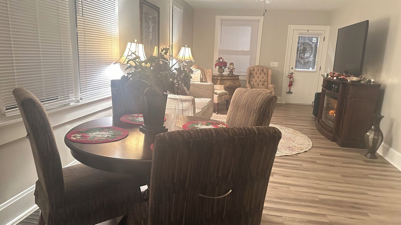Photo of Livingroom in Hamilton
